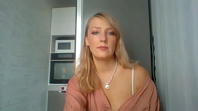 Vexxaa online show from 11.14.25