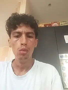 Snapshot of lusiboy96 chatting on 09.17.25 lusiboy96 online show from 09.17.25