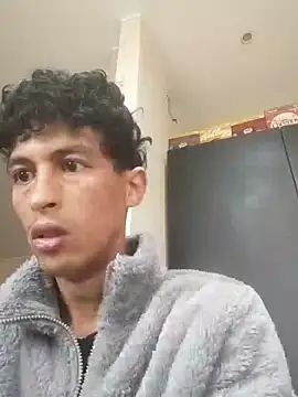 Snapshot of lusiboy96 chatting on 10.01.25 lusiboy96 online show from 10.01.25