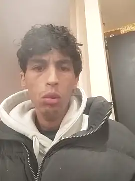 Snapshot of lusiboy96 chatting on 10.30.25 lusiboy96 online show from 10.30.25