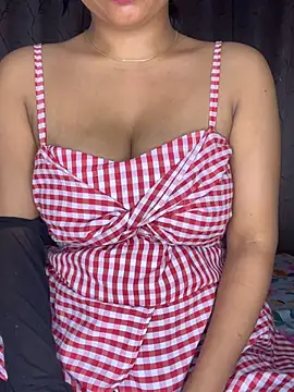 Snapshot of Cute-Samayra chatting on 03.28.26 Cute-Samayra online show from 03.28.26