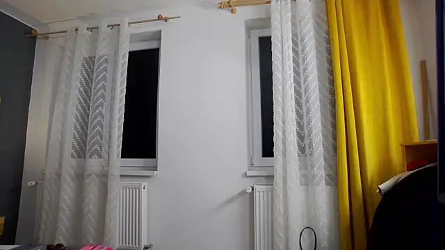 Snapshot of Jessica_White_ chatting on 11.12.25 Jessica White online show from 11.12.25