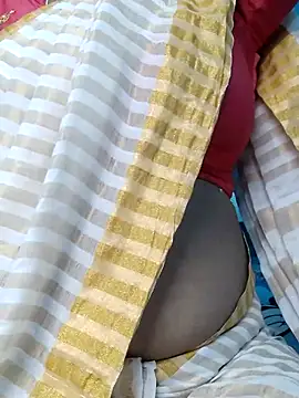 yelmaji91 online show from 10.26.25