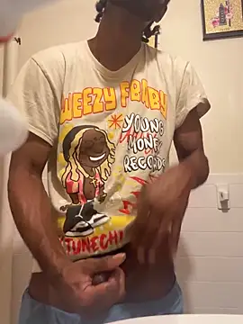 Snapshot of BigBDMari chatting on 09.12.25 BigBDMari online show from 09.12.25