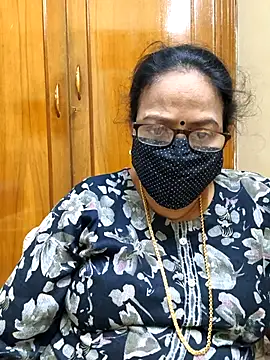 Snapshot of heera-rani chatting on 01.08.26 heera-rani online show from 01.08.26