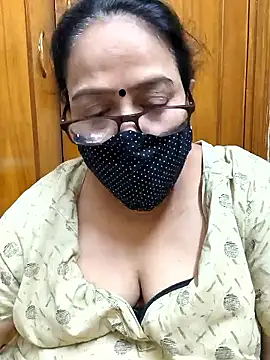 Snapshot of heera-rani chatting on 01.09.26 heera-rani online show from 01.09.26