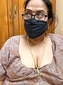 Snapshot of heera-rani chatting on 02.01.26 heera-rani online show from 02.01.26