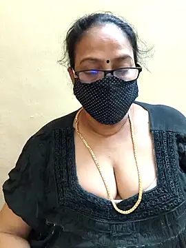 Snapshot of heera-rani chatting on 02.02.26 heera-rani online show from 02.02.26