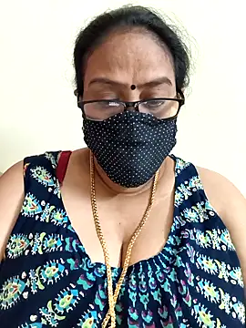 Snapshot of heera-rani chatting on 02.12.26 heera-rani online show from 02.12.26