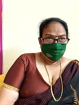 Snapshot of heera-rani chatting on 02.23.26 heera-rani online show from 02.23.26