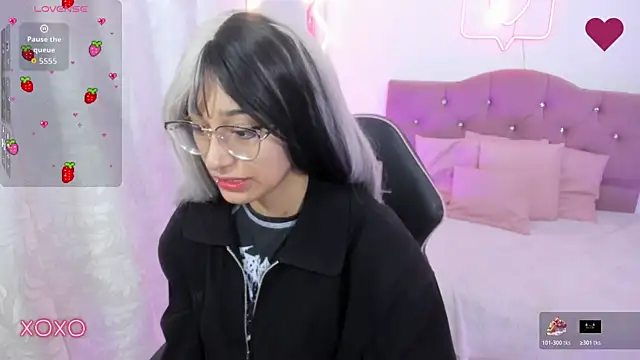 HANNI TAY online show from 12.03.25