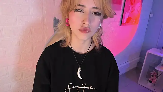 Hannahpage online show from 10.17.25