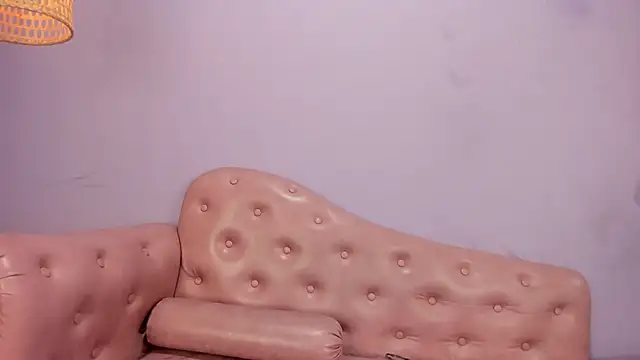 Snapshot of KikaDuque chatting on 04.08.26 KikaDuque online show from 04.08.26