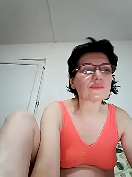 Snapshot of Vera_Elle chatting on 11.25.25 Vera Elle online show from 11.25.25