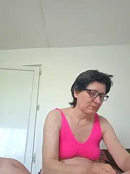 Vera Elle online show from 04.22.26