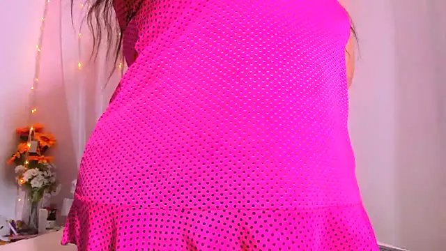 Rachellcooperrr online show from 10.17.25