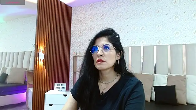 Snapshot of BLUE_TAY1 chatting on 11.13.25 BLUE TAY1 online show from 11.13.25