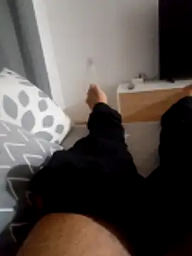 Snapshot of ratoncito_3 chatting on 10.22.25 ratoncito 3 online show from 10.22.25