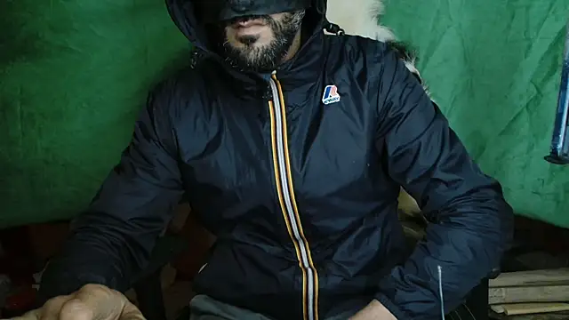 Snapshot of JUSTFORRICH chatting on 03.04.26 JUSTFORRICH online show from 03.04.26