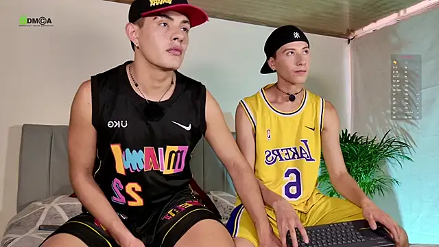 Snapshot of tivendann chatting on 12.04.25 tivendann online show from 12.04.25