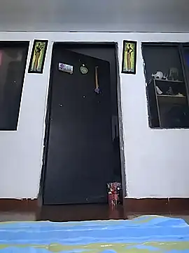 Snapshot of PerlaZultana chatting on 10.01.25 PerlaZultana online show from 10.01.25