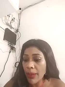 Snapshot of PerlaZultana chatting on 11.19.25 PerlaZultana online show from 11.19.25