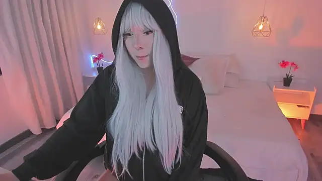 Snapshot of Noahcryptic chatting on 11.15.25 Noahcryptic online show from 11.15.25