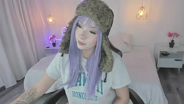 Snapshot of Noahcryptic chatting on 12.02.25 Noahcryptic online show from 12.02.25