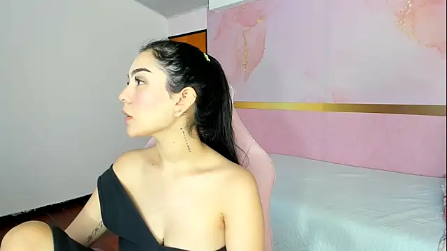 milk candy18 online show from 11.02.25