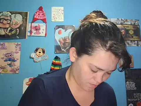 Snapshot of chanito_1421 chatting on 11.21.25 chanito 1421 online show from 11.21.25