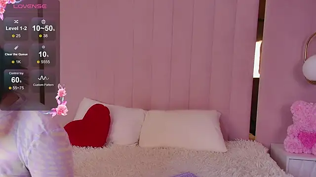 Snapshot of Miranda_Kerry chatting on 11.28.25 Miranda Kerry online show from 11.28.25