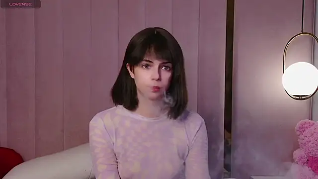 Snapshot of Miranda_Kerry chatting on 12.02.25 Miranda Kerry online show from 12.02.25