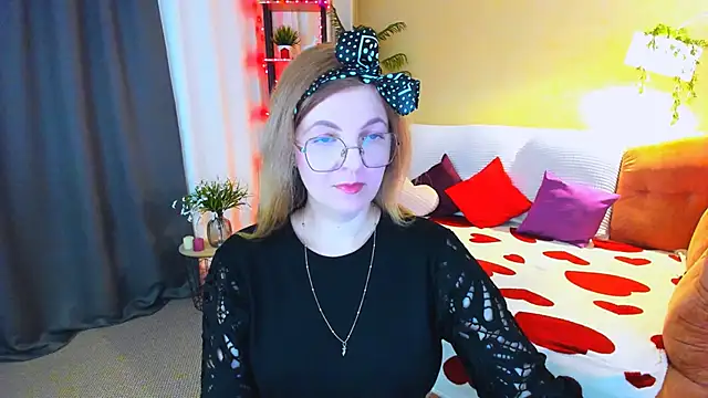 YourUniverser online show from 04.19.26