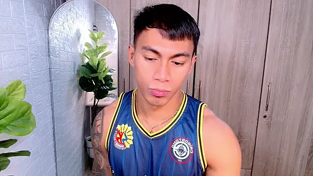 PinooyMilker online show from 10.14.25