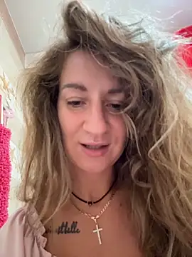 Snapshot of EvvaMur chatting on 02.03.26 EvvaMur online show from 02.03.26