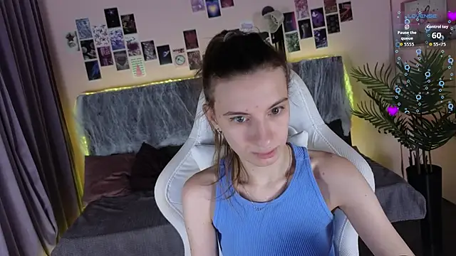 kaleriyaa  online show from 10.26.25