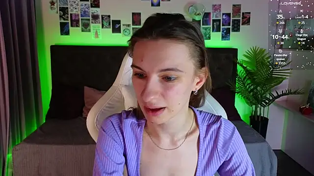 kaleriyaa  online show from 11.21.25