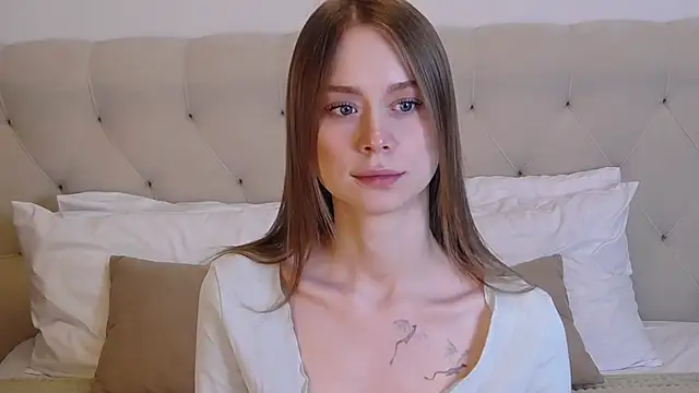 KarolinaConner online show from 11.25.25