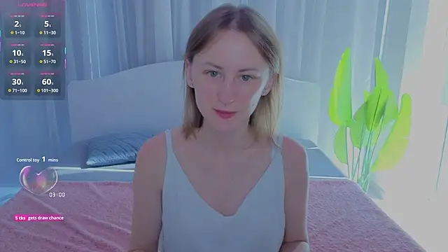 LuluChiiii online show from 09.24.25