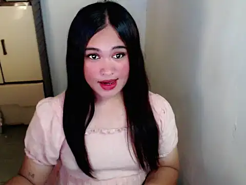 Snapshot of Annierose_ts chatting on 05.17.26 Annierose ts online show from 05.17.26