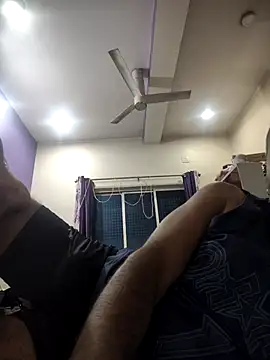 thelastsaintt online show from 11.04.25