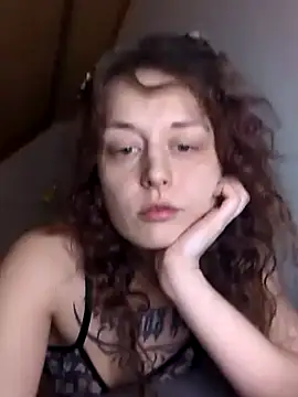 Snapshot of marijacucu chatting on 02.14.26 marijacucu online show from 02.14.26