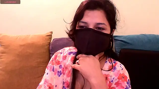 Snapshot of mitali_sanju chatting on 11.23.25 mitali sanju online show from 11.23.25