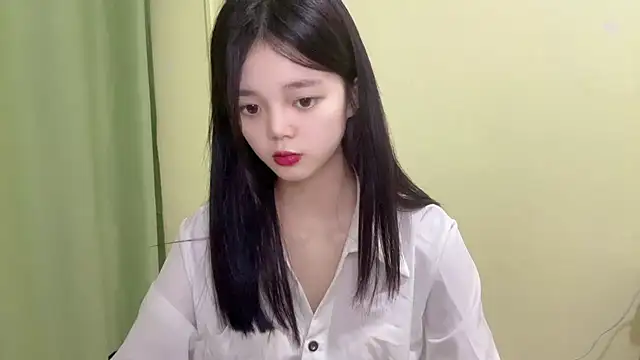 Nicole-13 online show from 11.04.25