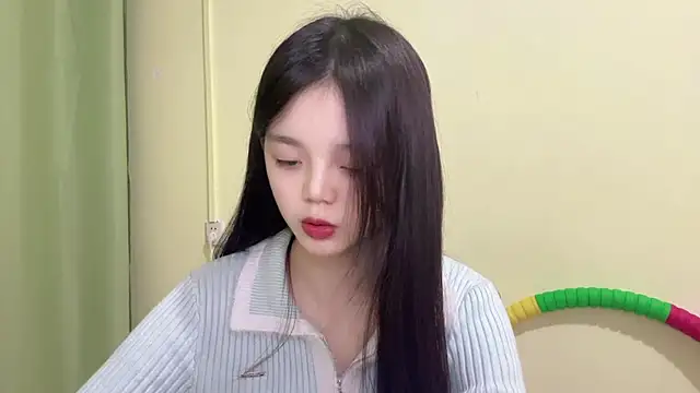 Nicole-13 online show from 11.19.25