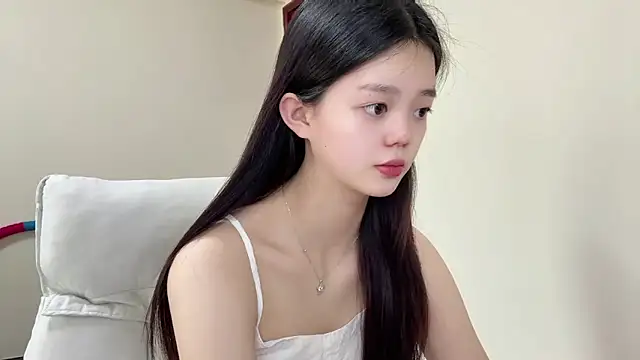 Nicole-13 online show from 04.28.26