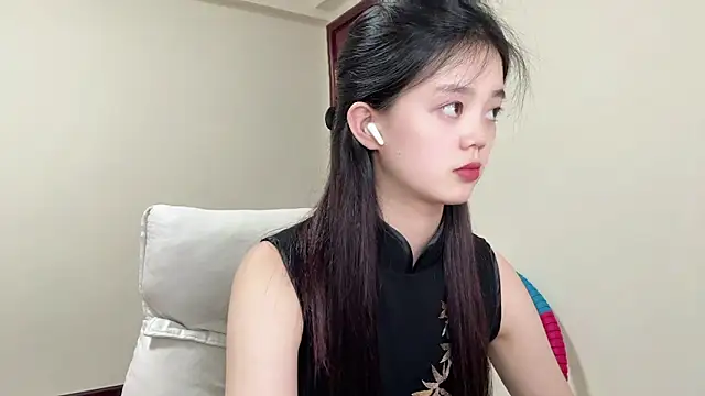 Nicole-13 online show from 05.17.26