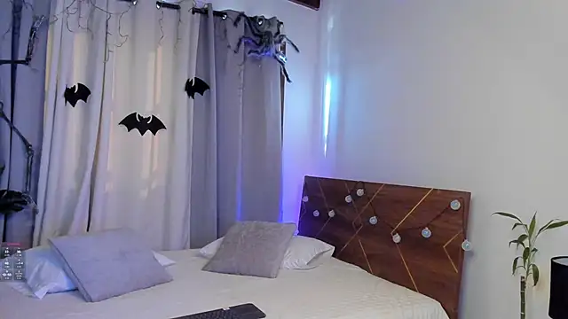 Perfect design  online show from 10.18.25