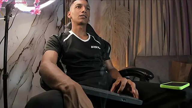 JulienSaint online show from 02.14.26