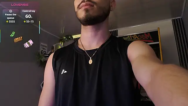 Snapshot of Bastian_MCcormick chatting on 01.14.26 Bastian MCcormick online show from 01.14.26